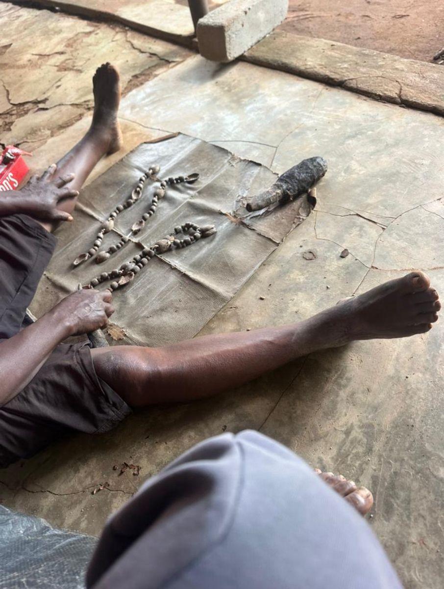 Consultation gratuite avec le fa d afrique geomancie 1